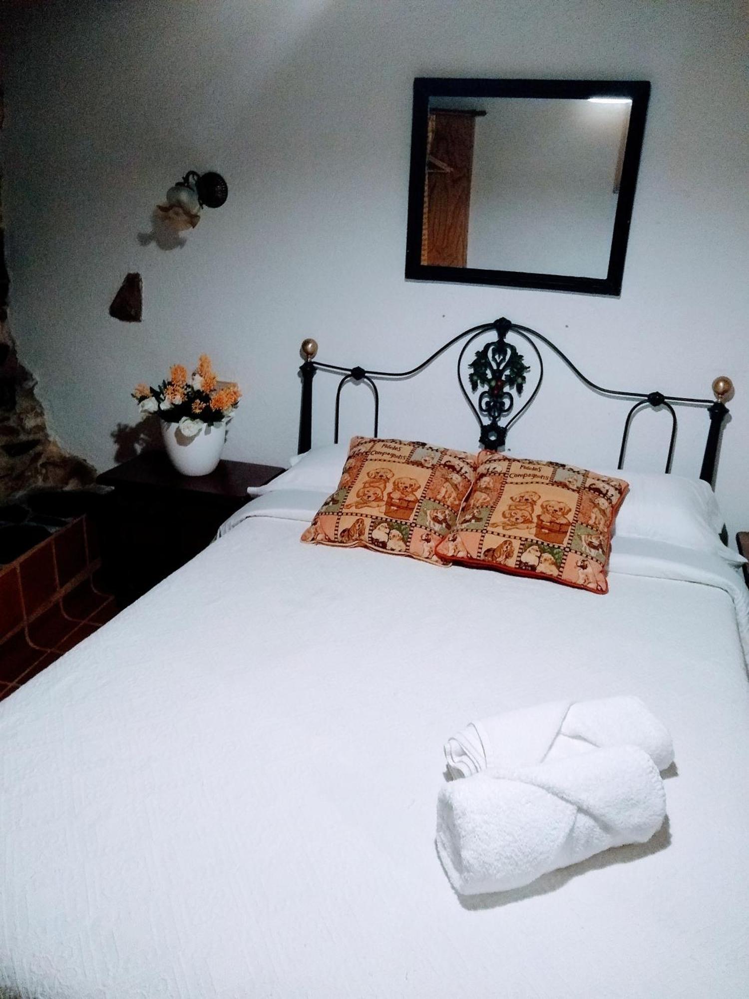 Casa Pacios By M De Santiago Guest House Триакастела Екстериор снимка